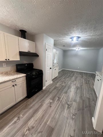 162 Old Barn Road, Wetumpka, AL 36092