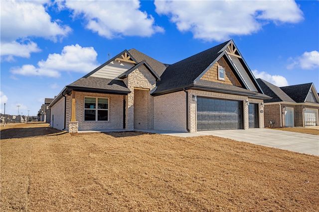 1420 Dresden Drive, Centerton, AR 72719