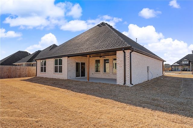 1420 Dresden Drive, Centerton, AR 72719
