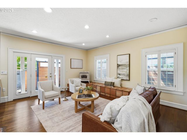 1133 Ne 37TH Ave, Portland, OR 97232