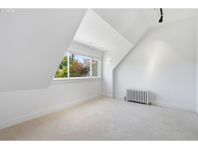 1133 Ne 37TH Ave, Portland, OR 97232