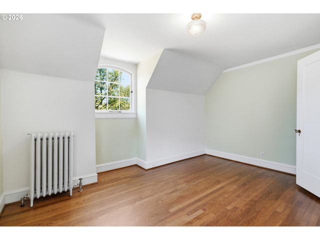 1133 Ne 37TH Ave, Portland, OR 97232