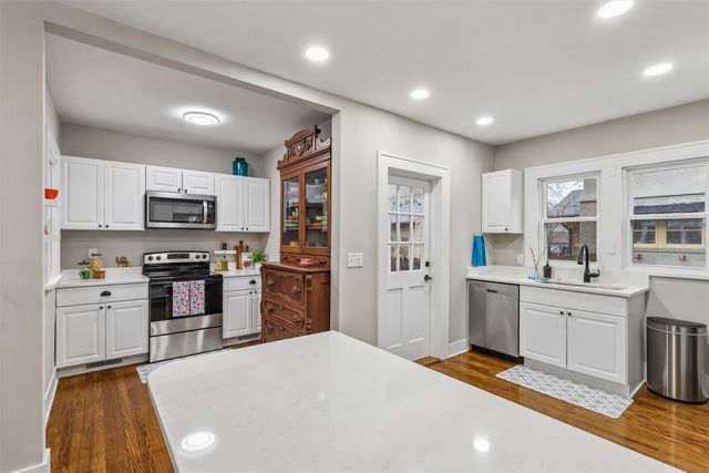 1310 40th Street, Des Moines, IA 50311