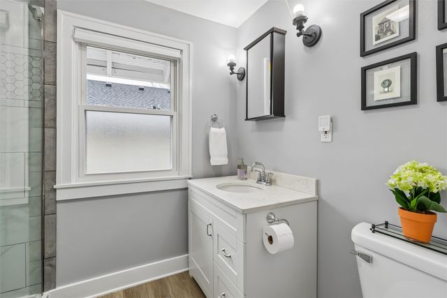 1310 40th Street, Des Moines, IA 50311