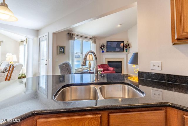 26364 Stillwater Drive, Perrysburg, OH 43551