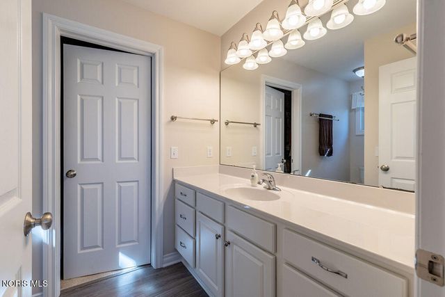 26364 Stillwater Drive, Perrysburg, OH 43551