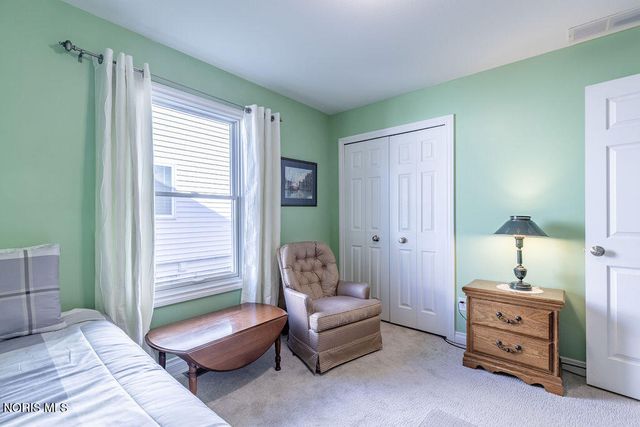 26364 Stillwater Drive, Perrysburg, OH 43551