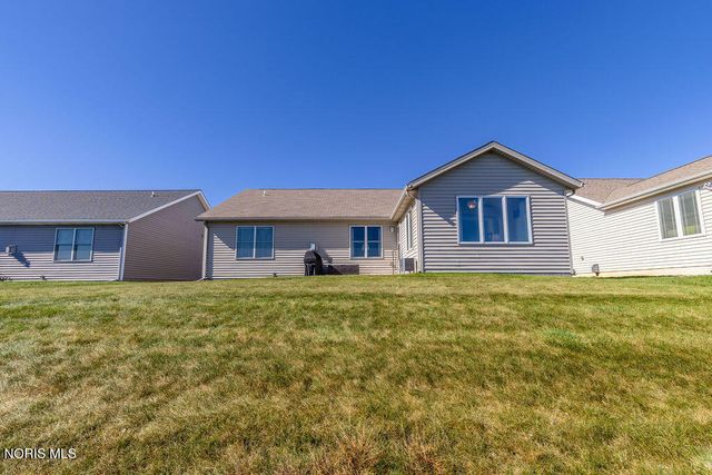 26364 Stillwater Drive, Perrysburg, OH 43551