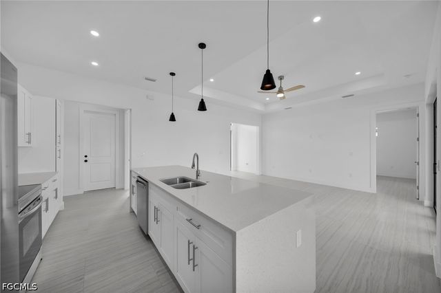 3543 NE 14th PL, Cape Coral, FL 33909