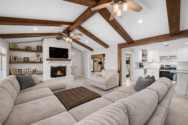 3148 Fm 333 Road, Garwood, TX 77442