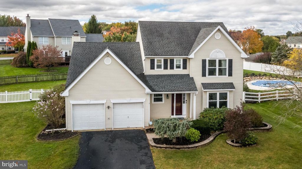 2140 RICHLAND TERRACE RD, QUAKERTOWN, PA 18951 — exterior