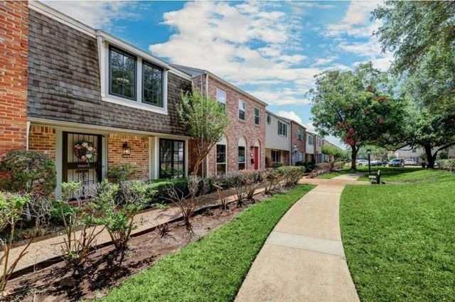 6307 Del Monte Drive 111, Houston, TX 77057