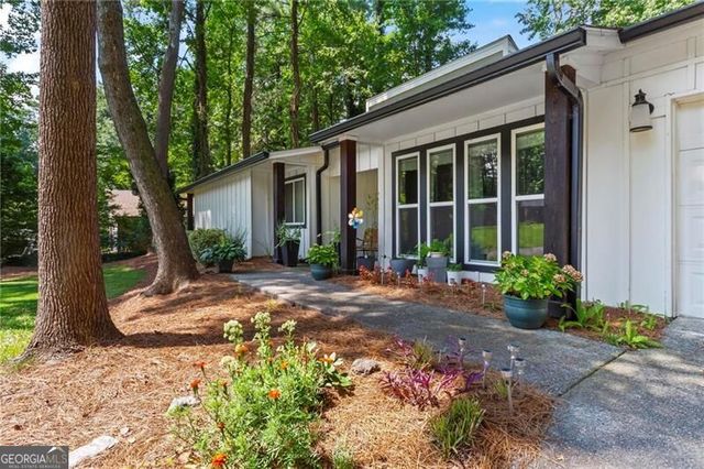 2985 Christophers Court, Marietta, GA 30062
