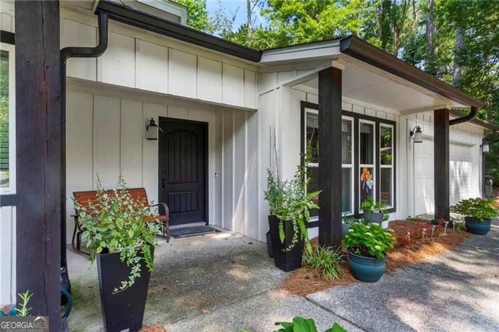 2985 Christophers Court, Marietta, GA 30062