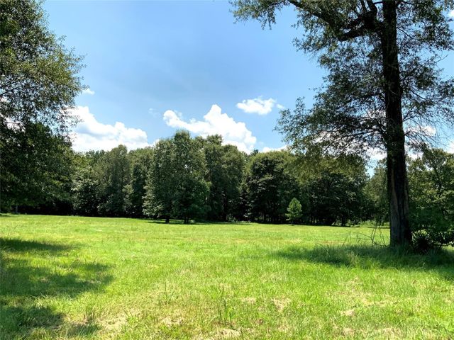783 County Road 377, Cleveland, TX 77327