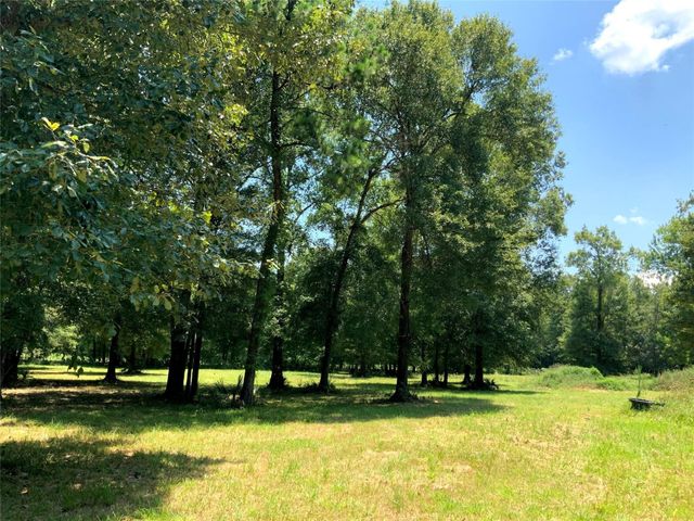 783 County Road 377, Cleveland, TX 77327