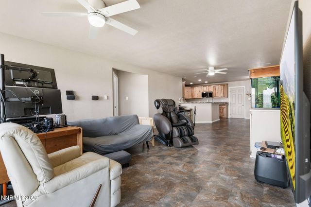 40 Flowery Avenue, Dayton, NV 89403