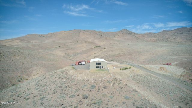 40 Flowery Avenue, Dayton, NV 89403