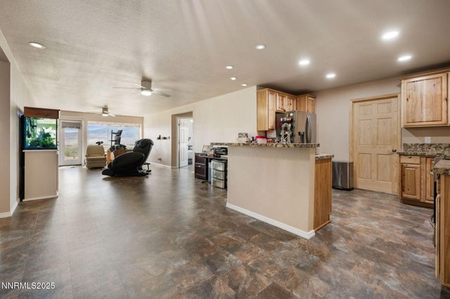 40 Flowery Avenue, Dayton, NV 89403