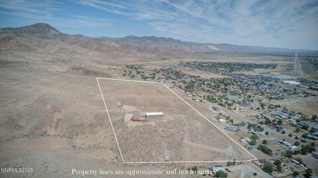 40 Flowery Avenue, Dayton, NV 89403