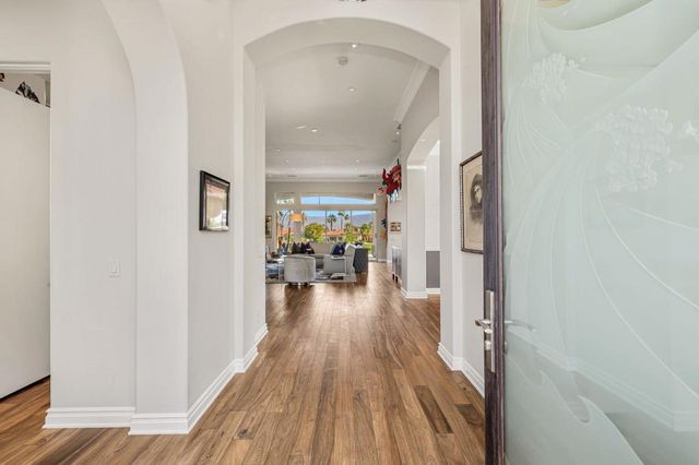 820 Mission Creek Drive, Palm Desert, CA 92211