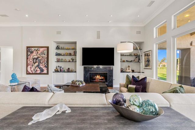 820 Mission Creek Drive, Palm Desert, CA 92211