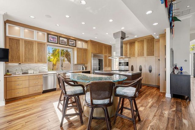 820 Mission Creek Drive, Palm Desert, CA 92211