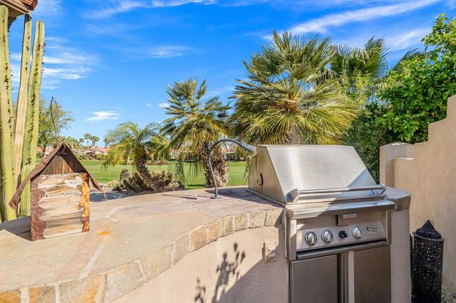 820 Mission Creek Drive, Palm Desert, CA 92211