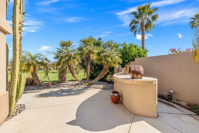 820 Mission Creek Drive, Palm Desert, CA 92211