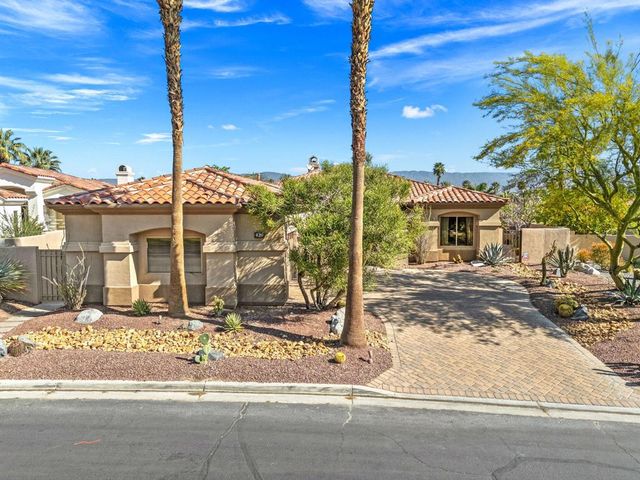 820 Mission Creek Drive, Palm Desert, CA 92211
