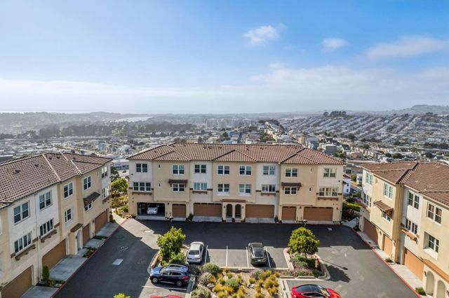 3001 Ocean View Court E, Daly City, CA 94014