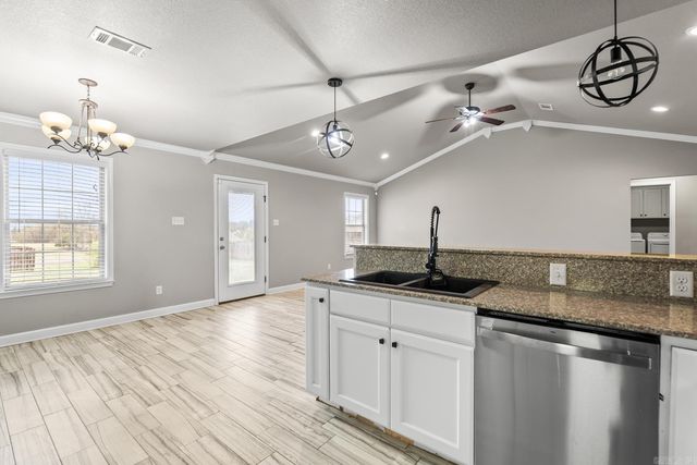 12 Birchwood Drive, Ward, AR 72176