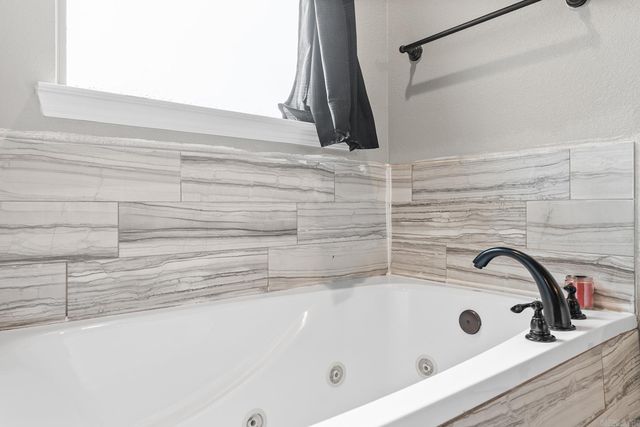 12 Birchwood Drive, Ward, AR 72176