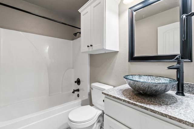 12 Birchwood Drive, Ward, AR 72176