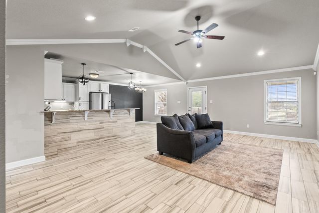 12 Birchwood Drive, Ward, AR 72176