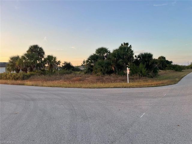 758 Fleming AVE S, Lehigh Acres, FL 33974