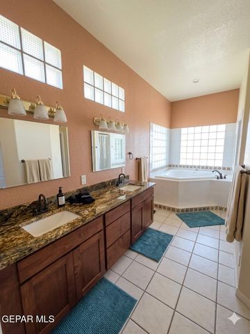 585 ANAHUAC Avenue, El Paso, TX 79932