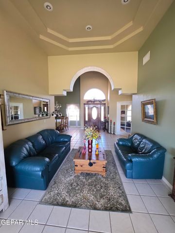 585 ANAHUAC Avenue, El Paso, TX 79932