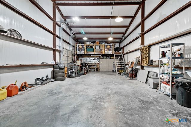 59 Leaning Oak Road, Victoria, TX 77904