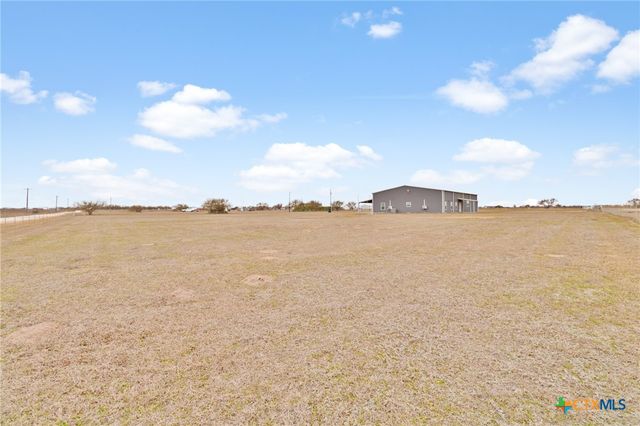59 Leaning Oak Road, Victoria, TX 77904