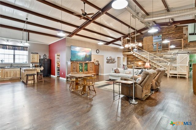 59 Leaning Oak Road, Victoria, TX 77904