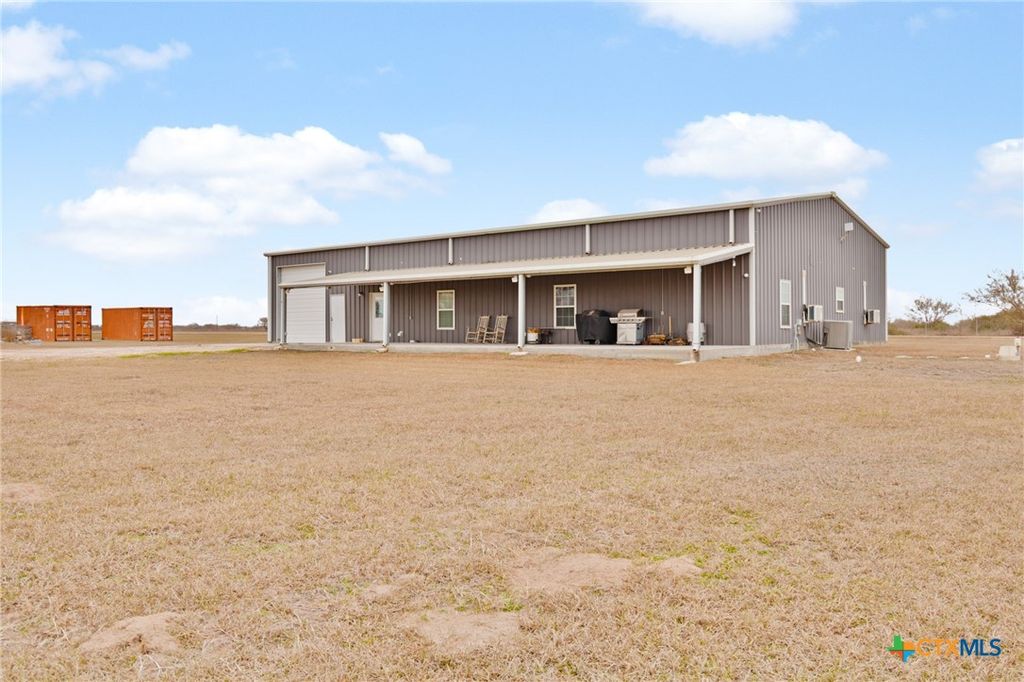 59 Leaning Oak Road, Victoria, TX 77904