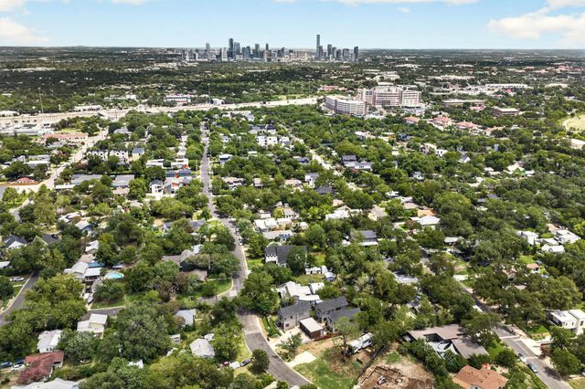 4601 Hank Ave 1, Austin, TX 78745