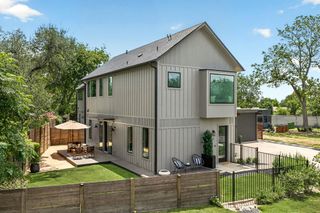 4601 Hank Ave 1, Austin, TX 78745
