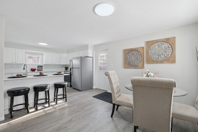 8237 1st Avenue S, Bloomington, MN 55420