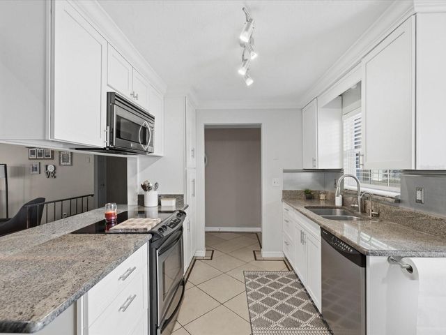 29703 69TH STREET N, Clearwater, FL 33761