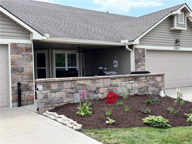 15621 Landauer Street, Basehor, KS 66007
