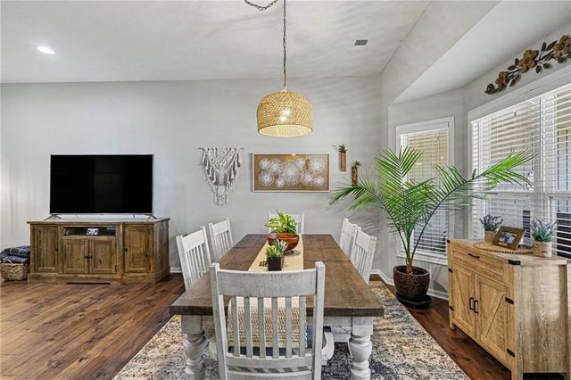 15621 Landauer Street, Basehor, KS 66007