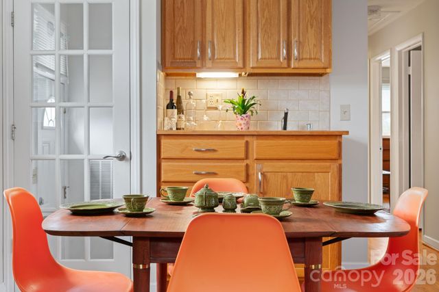 26 Cedar Hill Road, Asheville, NC 28806