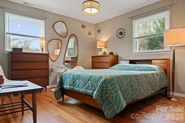 26 Cedar Hill Road, Asheville, NC 28806